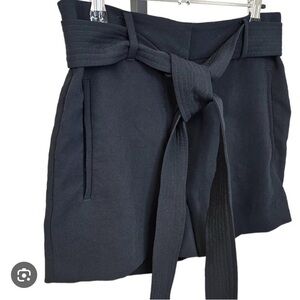 Aritzia Wilfred Black High Waist Women's Shorts